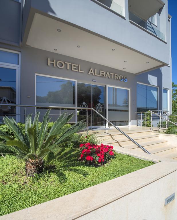Albatros Hotel Sívota Exterior foto